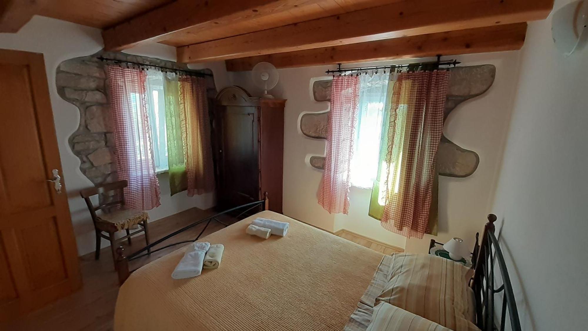 Kuca - Krcina Lägenhet Cres Exteriör bild
